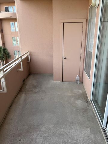 3505 Sage Road 303, Houston, TX 77056