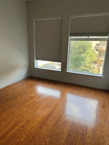 3505 Sage Road 303, Houston, TX 77056