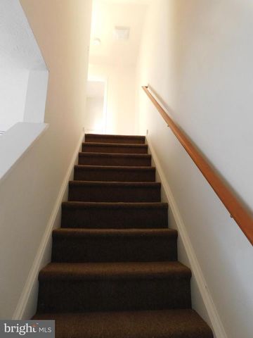 244 WATERFORD LN, Winchester, VA 22602