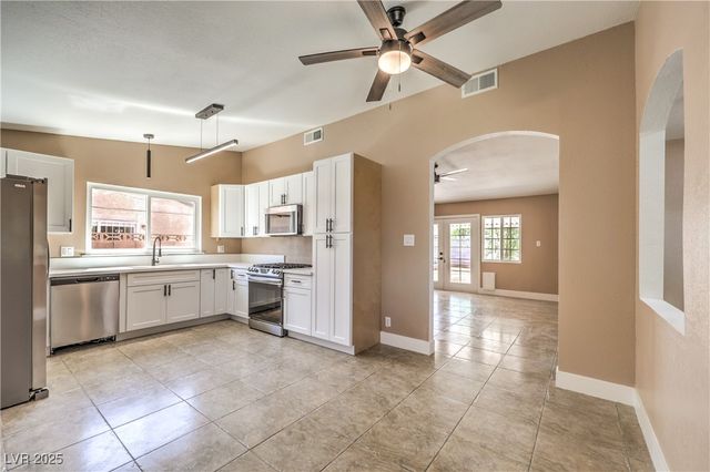 3887 Delling Court, Las Vegas, NV 89104