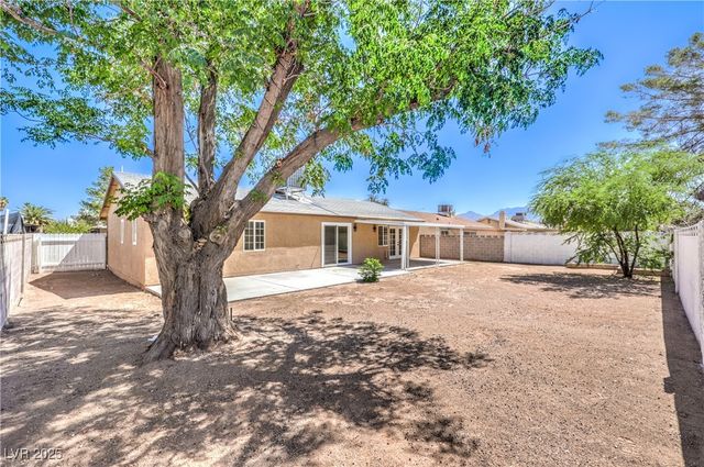 3887 Delling Court, Las Vegas, NV 89104