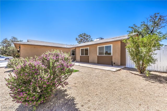 3887 Delling Court, Las Vegas, NV 89104