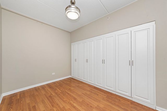 6420 Double Eagle Drive 510, Woodridge, IL 60517