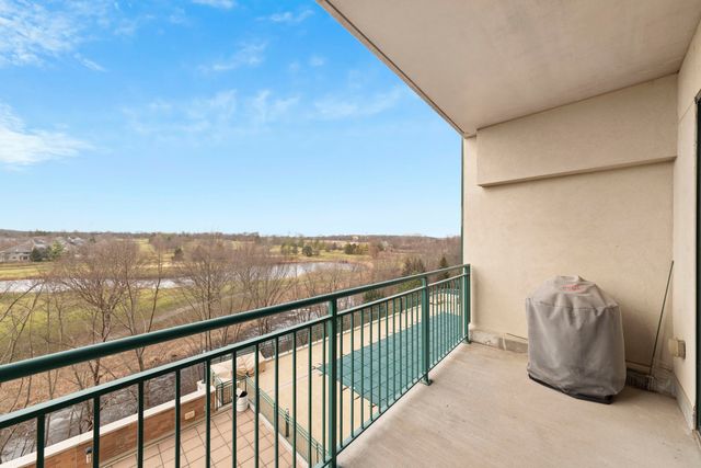 6420 Double Eagle Drive 510, Woodridge, IL 60517