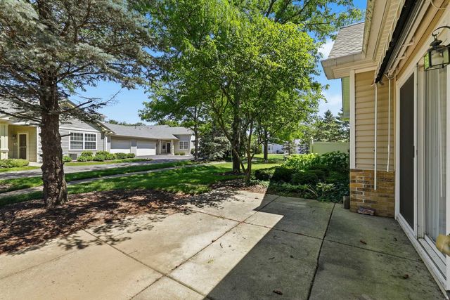 12956 Pennsylvania Avenue, Huntley, IL 60142