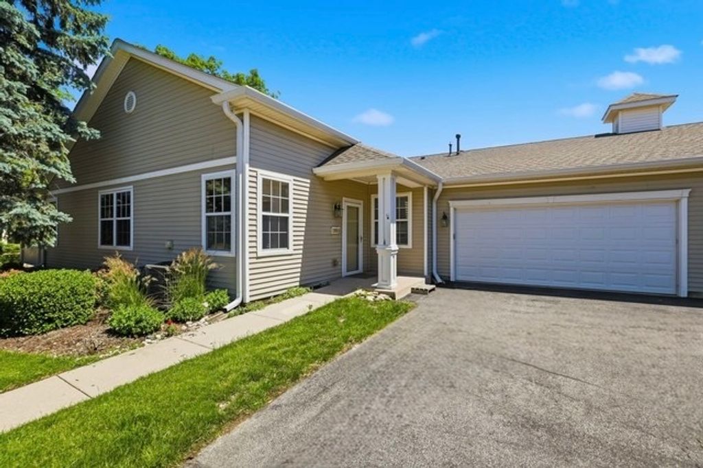 12956 Pennsylvania Avenue, Huntley, IL 60142