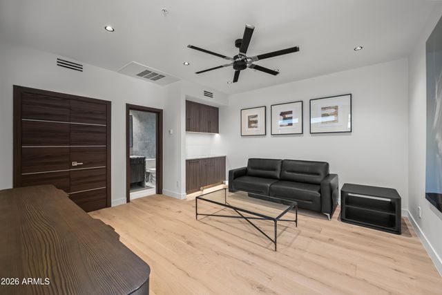 7323 E GAINEY RANCH Road 3, Scottsdale, AZ 85258