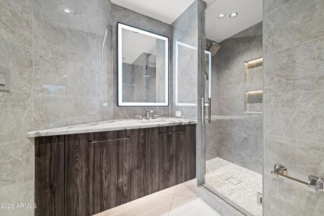7323 E GAINEY RANCH Road 3, Scottsdale, AZ 85258