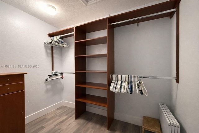 10909 NW 43rd Ln, Doral, FL 33178