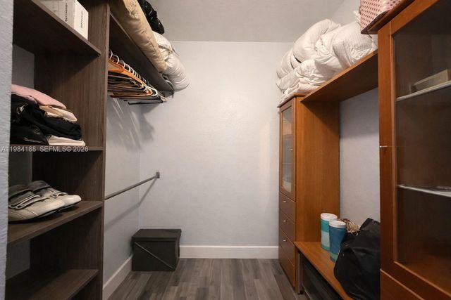 10909 NW 43rd Ln, Doral, FL 33178