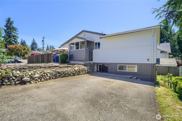 1254 8th Avenue S, Edmonds, WA 98020