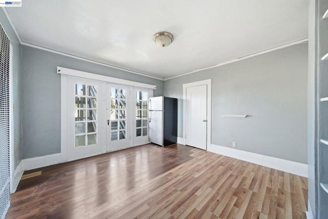 5315 Cole Street, Oakland, CA 94601