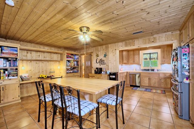 590 Angela Lane, Hemphill, TX 75948