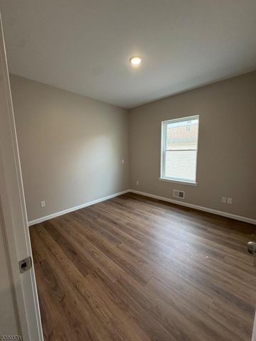 118 19Th Ave, Irvington Twp., NJ 07111