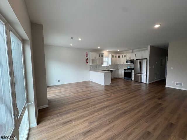 118 19Th Ave, Irvington Twp., NJ 07111