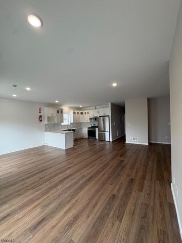 118 19Th Ave, Irvington Twp., NJ 07111