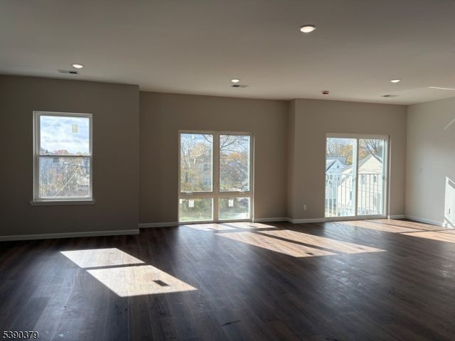 118 19Th Ave, Irvington Twp., NJ 07111