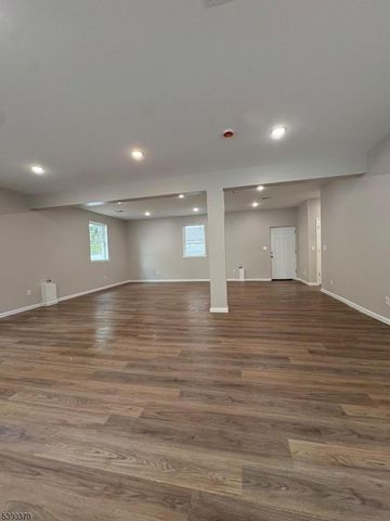 118 19Th Ave, Irvington Twp., NJ 07111