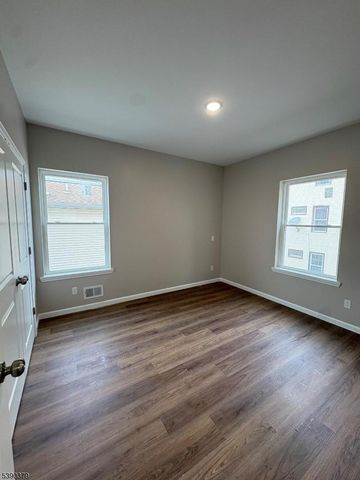 118 19Th Ave, Irvington Twp., NJ 07111