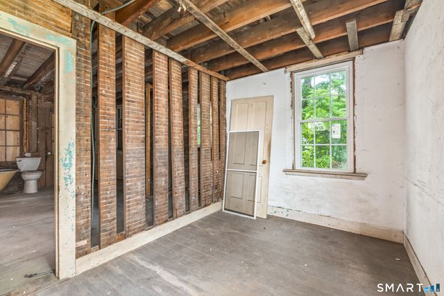20 Maple Street, Middletown, CT 06457