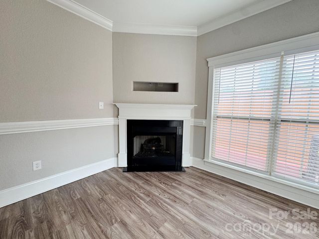 1005 Stuarts Landing Drive, Cramerton, NC 28032