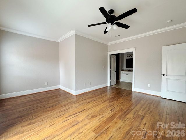 1005 Stuarts Landing Drive, Cramerton, NC 28032