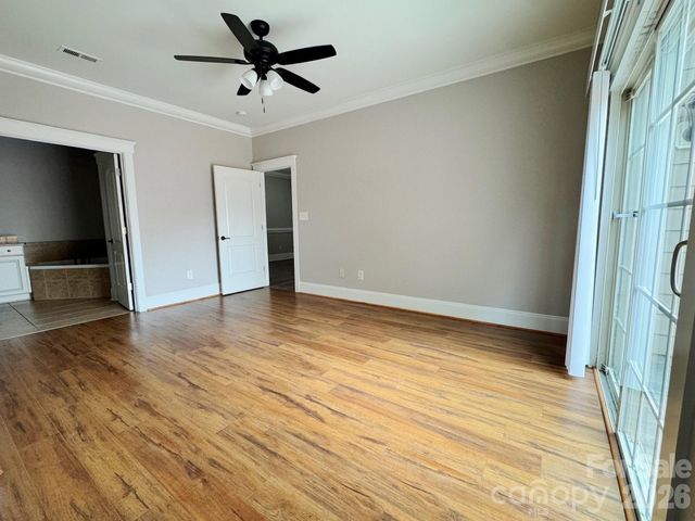 1005 Stuarts Landing Drive, Cramerton, NC 28032