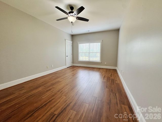1005 Stuarts Landing Drive, Cramerton, NC 28032