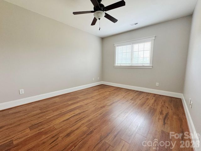 1005 Stuarts Landing Drive, Cramerton, NC 28032