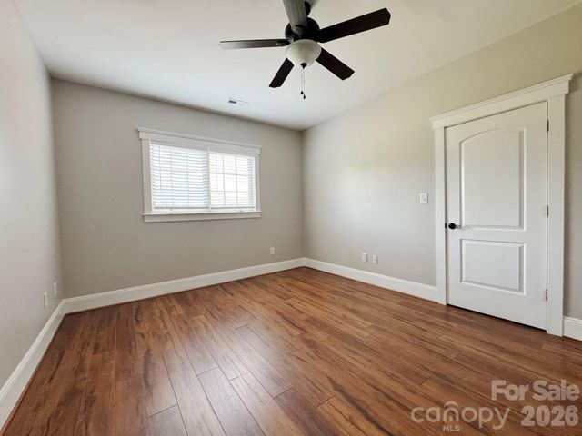 1005 Stuarts Landing Drive, Cramerton, NC 28032