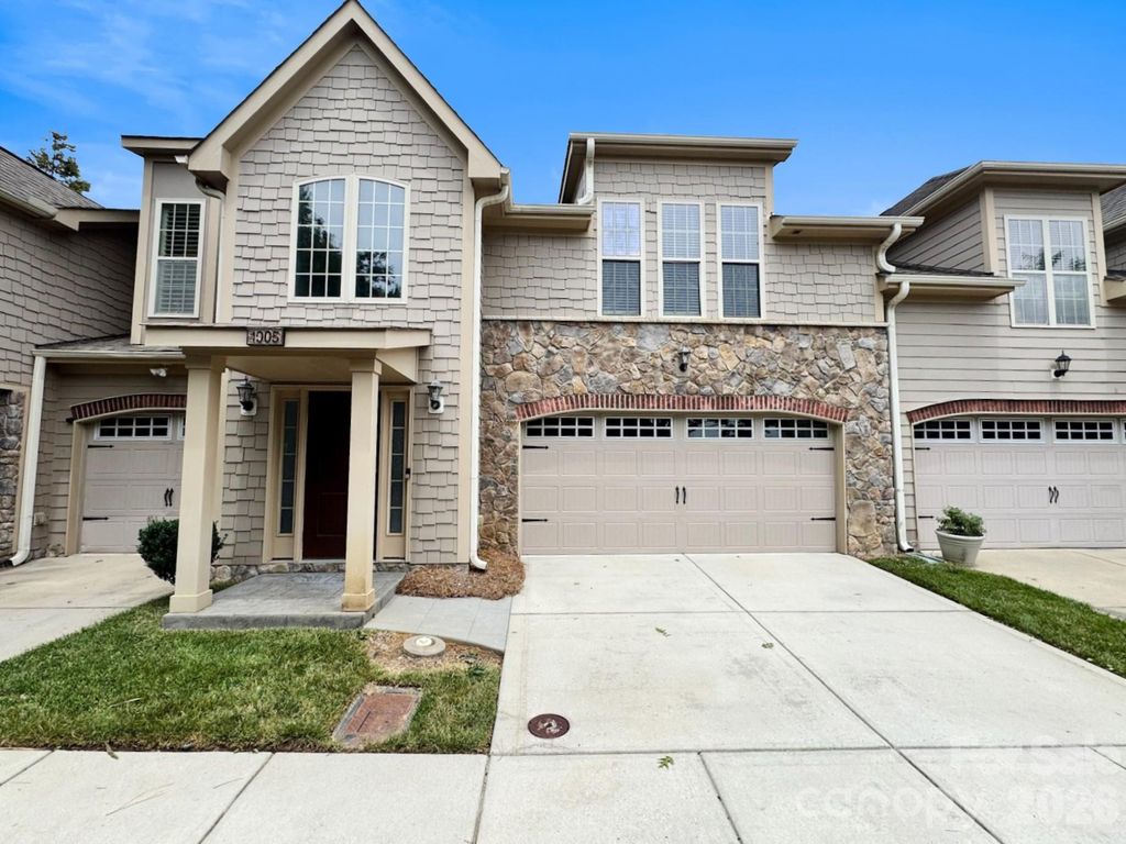1005 Stuarts Landing Drive, Cramerton, NC 28032