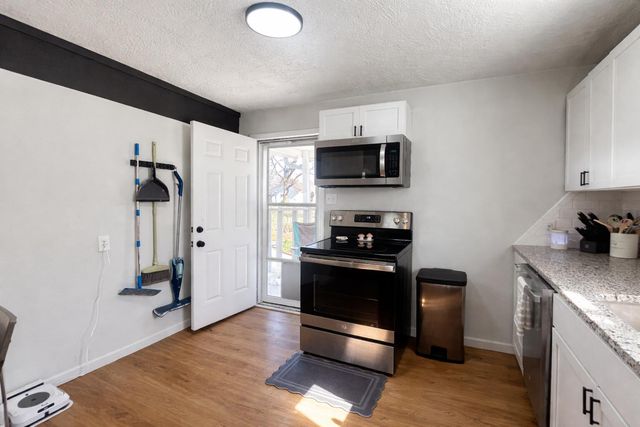 1340 N Brown Avenue, Springfield, MO 65802