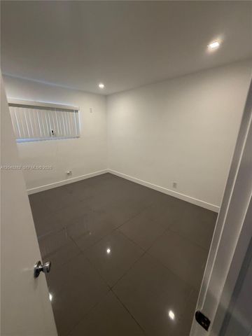 13105 Ixora Ct 107, North Miami, FL 33181