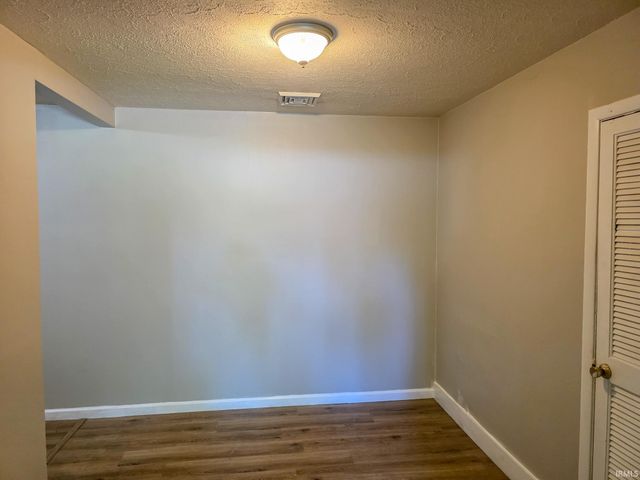 100-106 S Yancy Lane, Bloomington, IN 47404