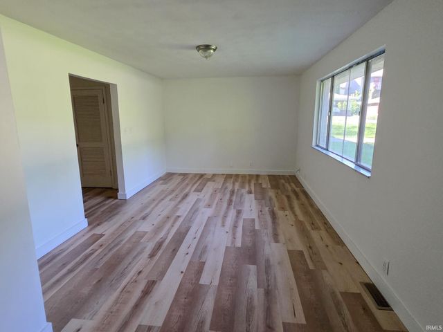 100-106 S Yancy Lane, Bloomington, IN 47404