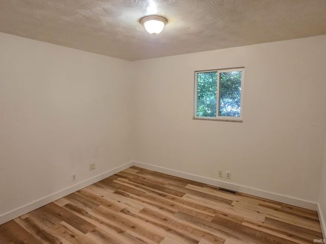 100-106 S Yancy Lane, Bloomington, IN 47404