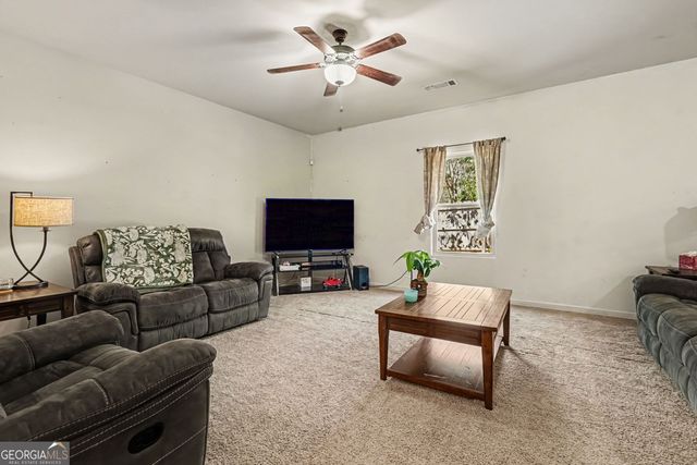 1431 Turning Leaf Lane, Pendergrass, GA 30567