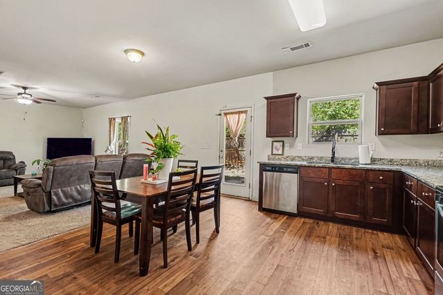 1431 Turning Leaf Lane, Pendergrass, GA 30567