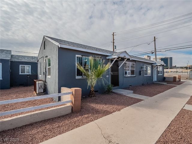 329 North 8th Street, Las Vegas, NV 89101