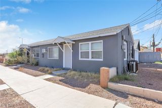 329 North 8th Street, Las Vegas, NV 89101