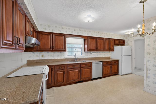 1620 Wait Avenue, Wake Forest, NC 27587