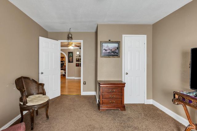 501 NE 3rd St, Andrews, TX 79714