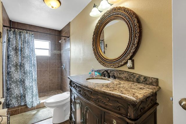 501 NE 3rd St, Andrews, TX 79714