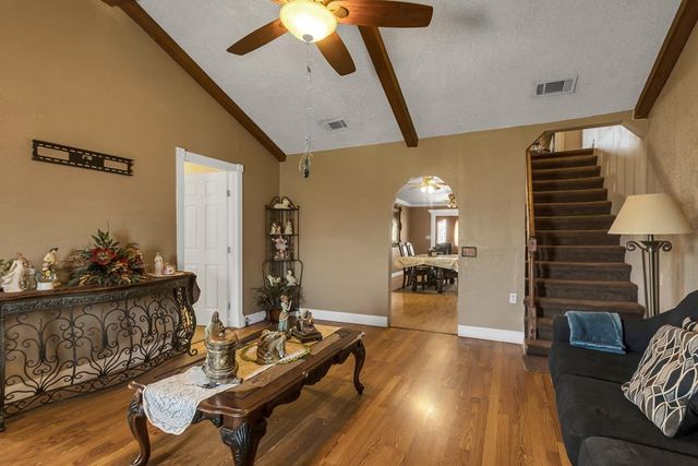 501 NE 3rd St, Andrews, TX 79714