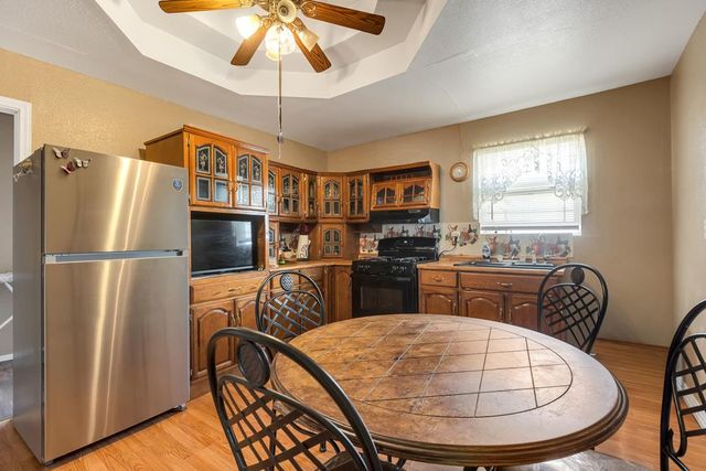 501 NE 3rd St, Andrews, TX 79714