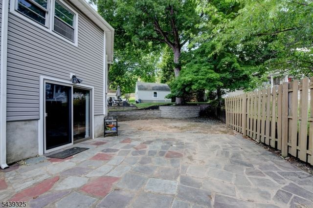 15 Winding Way, West Orange Twp., NJ 07052
