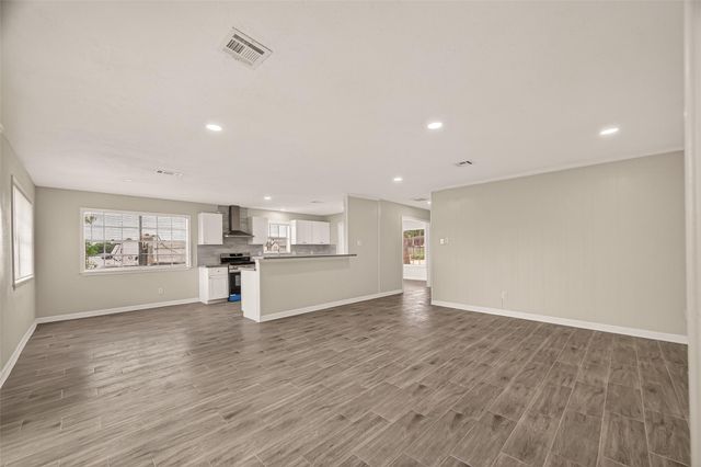 7627 Green Lawn Drive, Houston, TX 77088