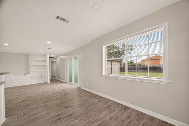7627 Green Lawn Drive, Houston, TX 77088
