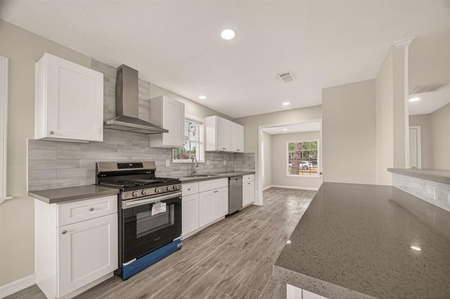 7627 Green Lawn Drive, Houston, TX 77088