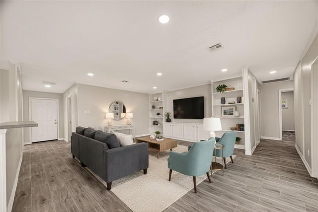 7627 Green Lawn Drive, Houston, TX 77088